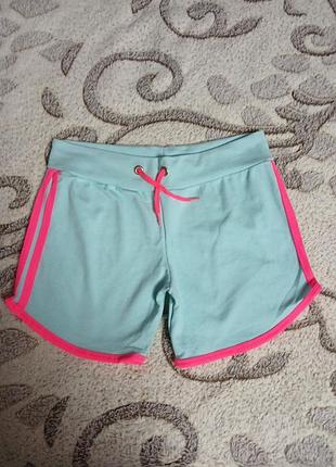 Продам нові шорти