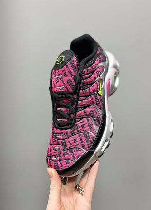 Кросівки в стилі nike air max