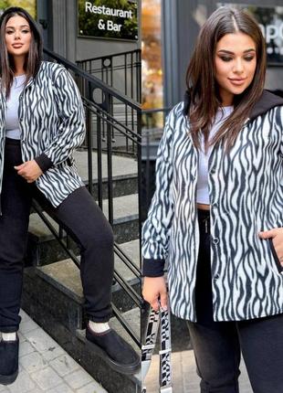 Жіночий теплий костюм