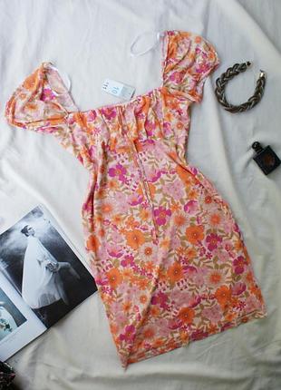 Актуальна сукня сітка ківтковий принт від primark