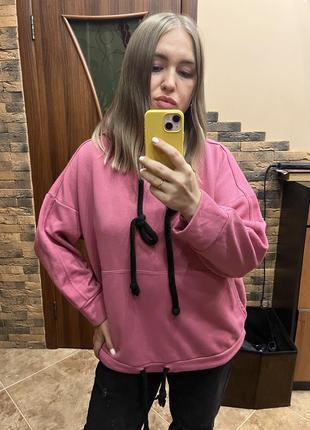 Худи с капюшоном розового цвета