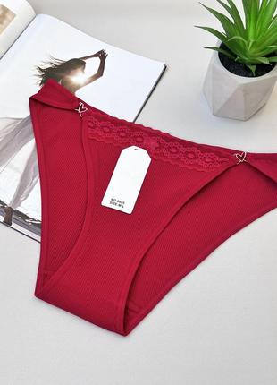 Хлопковые трусики слипая в рубчик с кружевом и красивыми сердечками на боках🥰