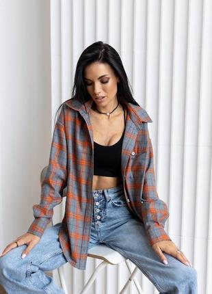 Фланелева сорочка у клітинку з накладною кишенею