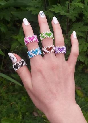 Кільця браслети чокери з бісеру підвіски