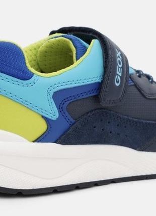 Дитячі кросівки *geox* rooner xk8405