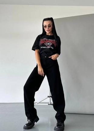 Черные джинсы багги