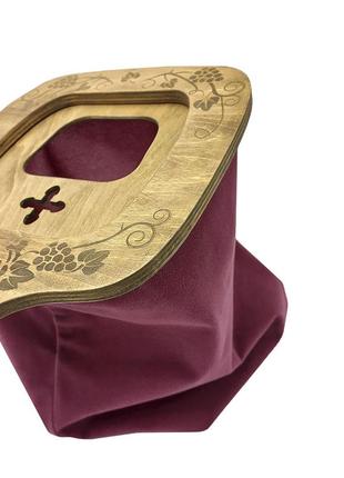 Таця для пожертв у храмі