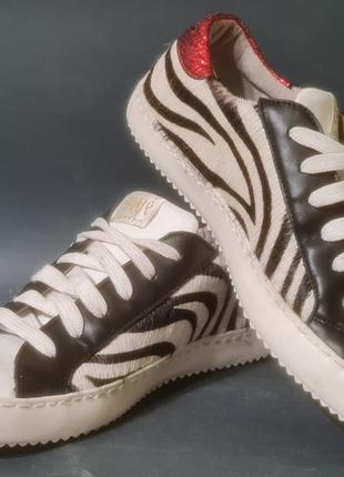 Ovyé 40 - 41p 26cm кросівки