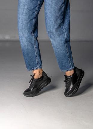 Кроссовки женские черные кожаные замшевые стильные удобные3 фото