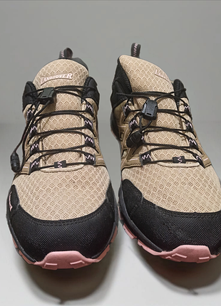 Кроссовки женские