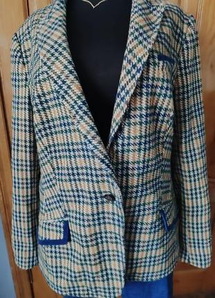 Стильний піджак в клітинку на підкладці  батал новий2 фото