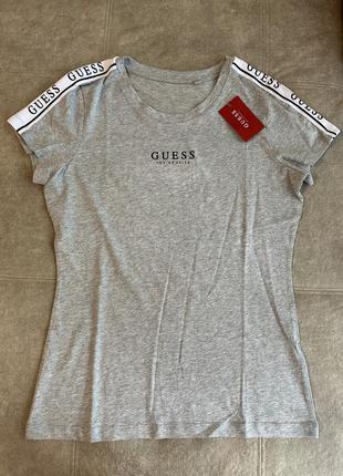 Жіноча футболка guess,l
