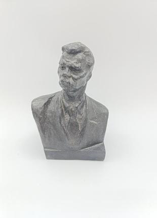 Пластиковий бюст м. горького ссср радянський статуетка фігурка