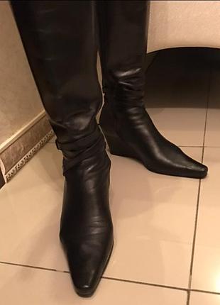 Черные кожаные сапоги, фирма clarks3 фото