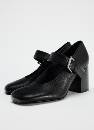 Шкіряні туфлі чорні на підборах zara new