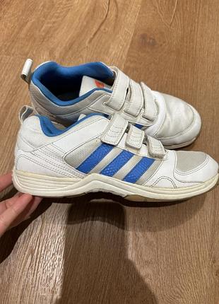Кросівки adidas на липучках