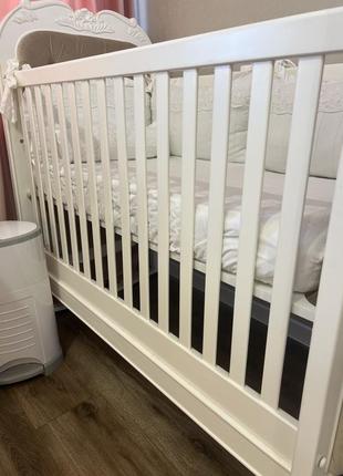 Детская кроватка