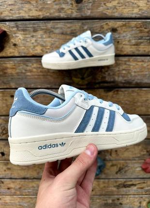 Кроссовки adidas rivalry low кожа кеды. кожаный мужественный кед кроссовки