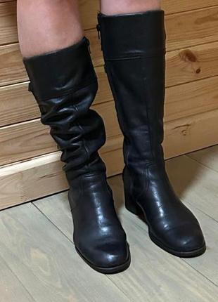 Чоботи жіночі шкіряні
