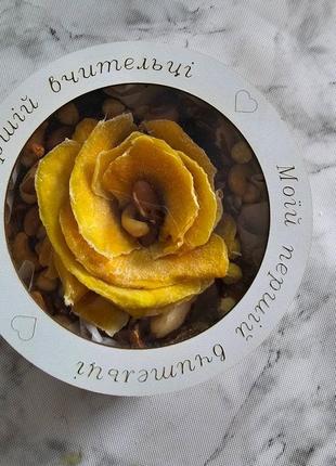 Подарочные коробки