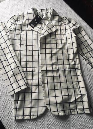 Костюм