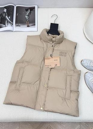 Жилетка в стиле miu miu🩷