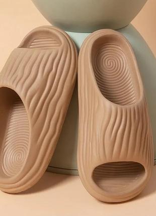 Шлепки, шлепанцы, сланцы