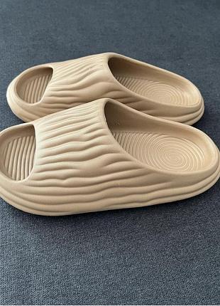 Шлепки, шлепанцы, сланцы