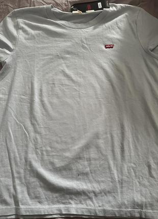 Футболка levis