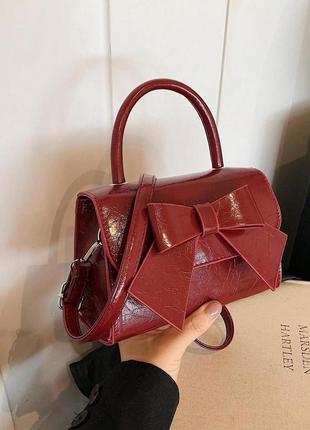 Женская классическая сумка 1642 кросс-боди на ремешке через плечо красная