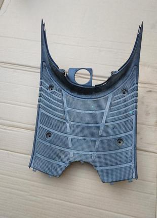 Пластик\полик\пол на скутер honda dio 27\28 japan