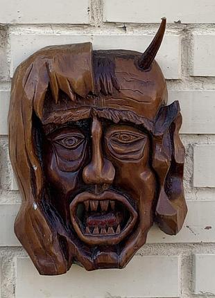 Маска дерево козак рог