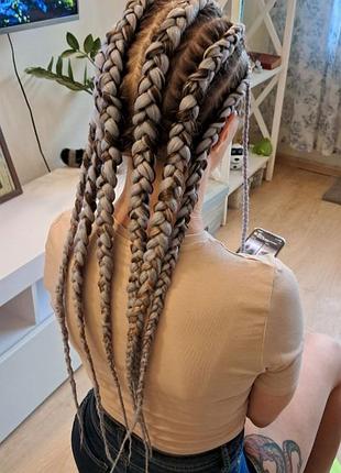 Цветной однотонный канекалон термостойкий холодный голубой для плетения кос брейды каникалон