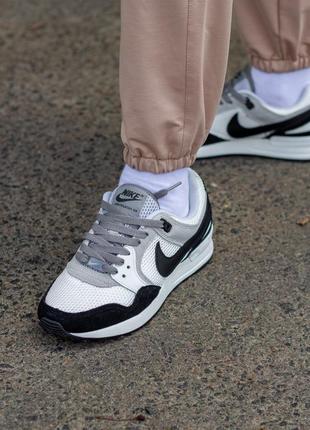 Nike zoom pegasus 89 black/white