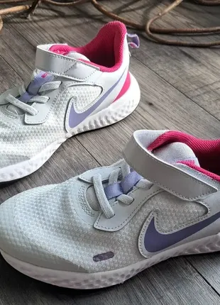 Кросівки nike (р.33,5)