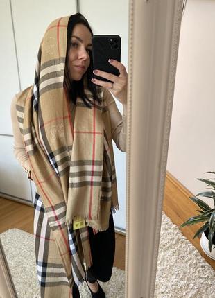 Палантин шарф в стилі burberry
