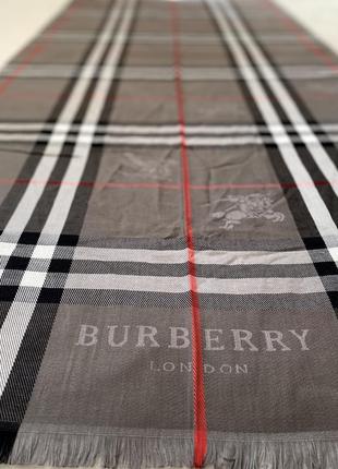 Палантин шарф сірий в стилі burberry