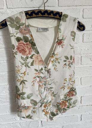 Гарна котонова жилетка на гудзиках dorothy perkins