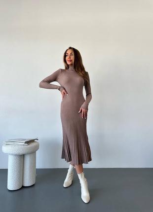 Волшебное трикотажное платье миди с горловиной👗