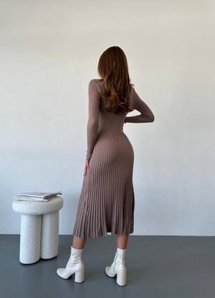 Волшебное трикотажное платье миди с горловиной👗4 фото
