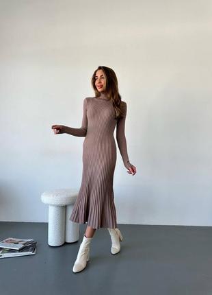 Волшебное трикотажное платье миди с горловиной👗2 фото