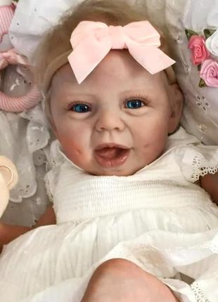 Реборн лялька дівчинка reborn baby doll з одягом та аксесуарами 55 см