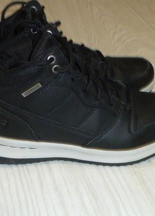 Skechers классные ботинки скечерс , р 40, стелька 25, 4 см комбинированные кожа+синтетика водонепрон
