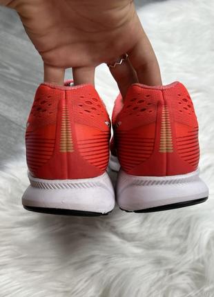 Женские оригинальные беговые кроссовки nike6 фото