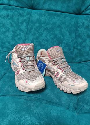 Женские кроссовки для бега joma tk.shock lady tkshlw2213 l