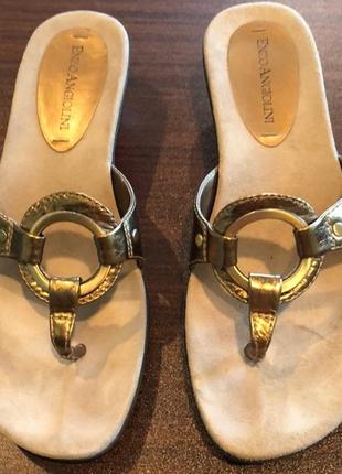 Enzo angiolini шкіряні шльопанці босоніжки в'єтнамки преміум класу золотистого кольору 39 розмір