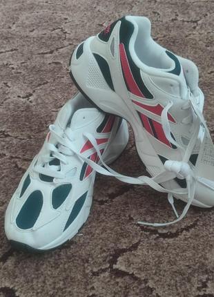 Кроссовки reebok