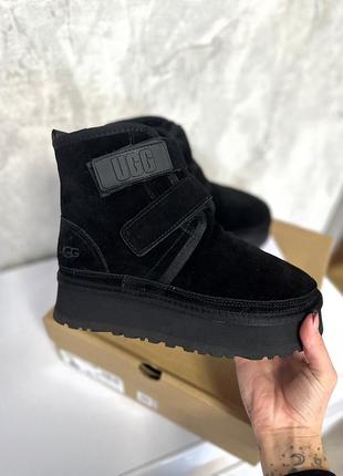 Жіночі черевики в стилі ugg