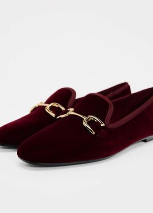 Бархатные винные бордовые лоферы zara
