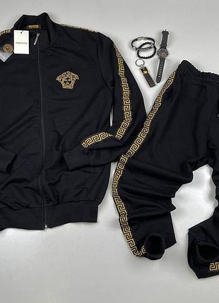 Спортивний костюм в стилі versace